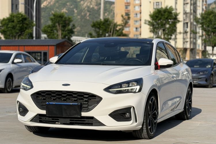 Used Ford Focus 2019 Sedan EcoBoost 180 Automatic ST Line Guazi used car, China used car export, Used car for sale, Used cars, Cheapest cars for sale