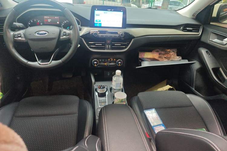 Used Ford Focus 2019 Hatchback EcoBoost 180 Automatic Trendy Model Center Console