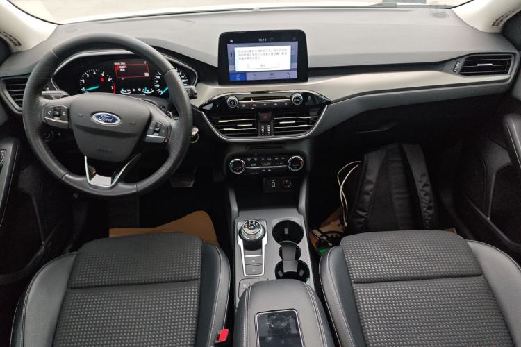 Used Ford Focus 2019 Hatchback EcoBoost 180 Automatic Trendy Model Center Console