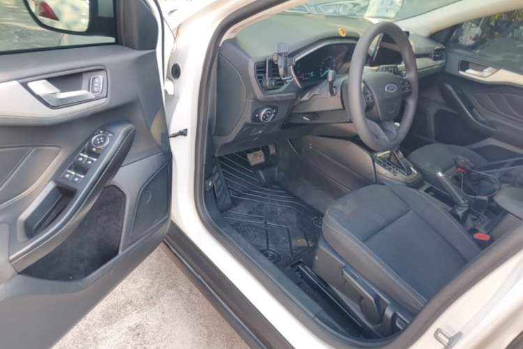 Used Ford Focus 2019 Hatchback 1.5L Automatic Sharp Edition China V Standard Driver Seat