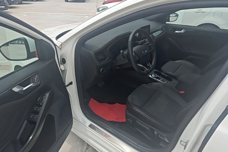 Used Ford Focus 2019 Sedan EcoBoost 180 Automatic ST Line Driver Seat