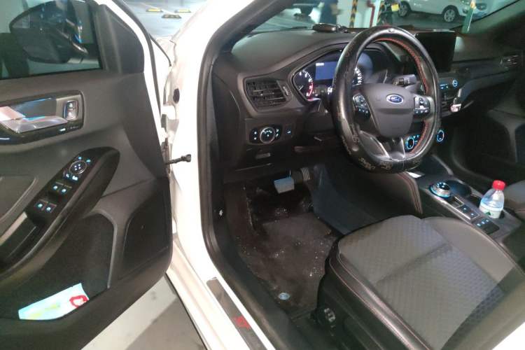 Used Ford Focus 2019 Sedan EcoBoost 180 Automatic ST Line Driver Seat
