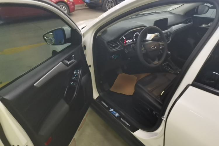 Used Ford Focus 2019 Sedan 1.5L Automatic FENGYUE Model China V Standard Driver Seat