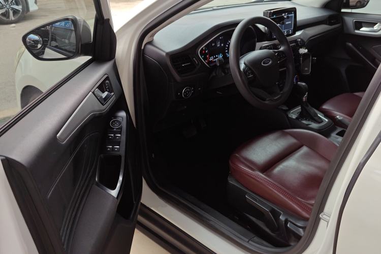 Used Ford Focus 2019 Sedan 1.5L Automatic FENGYUE Model China V Standard Driver Seat