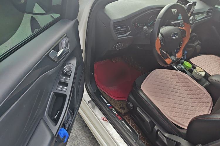 Used Ford Focus 2019 Sedan EcoBoost 180 Automatic ST Line Driver Seat