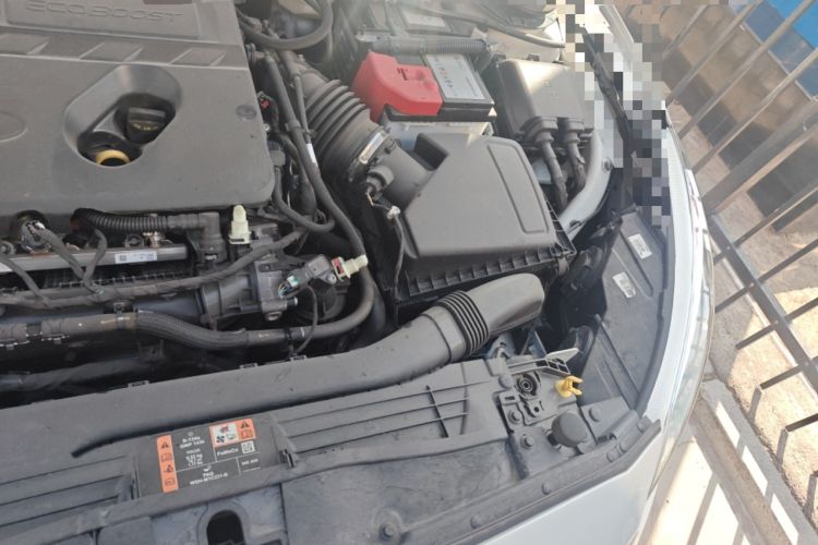 Used Ford Focus 2019 Sedan EcoBoost 180 Automatic Titanium Edition Engine Bay Left