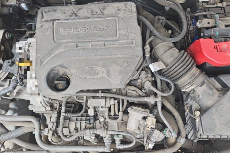 Used Ford Focus 2019 Two-Door EcoBoost 125 Automatic Trendy Model China VI Standard Engine Bay