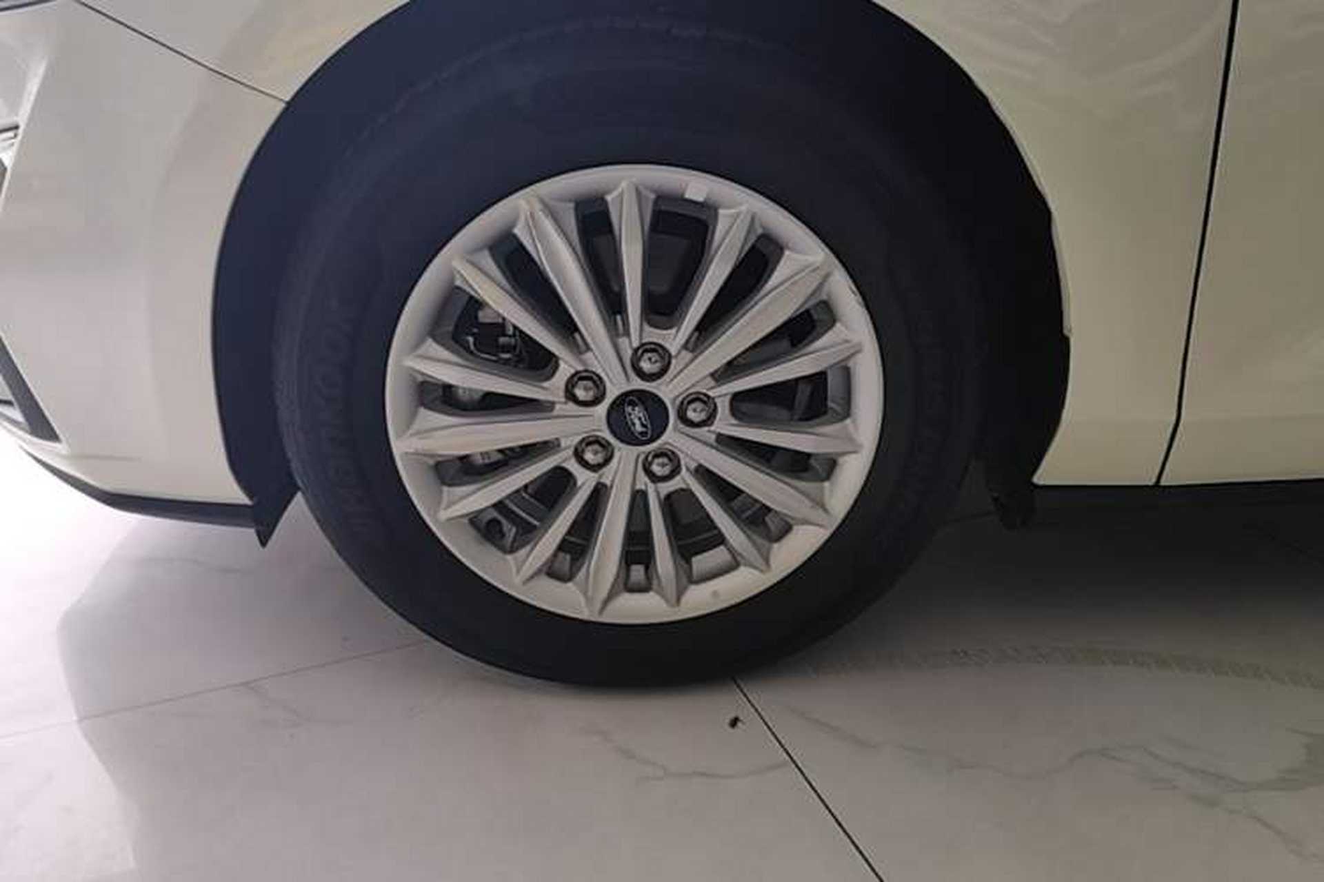 Used Ford Focus 2019 Hatchback EcoBoost 180 Automatic Trendy Model Exterior 1