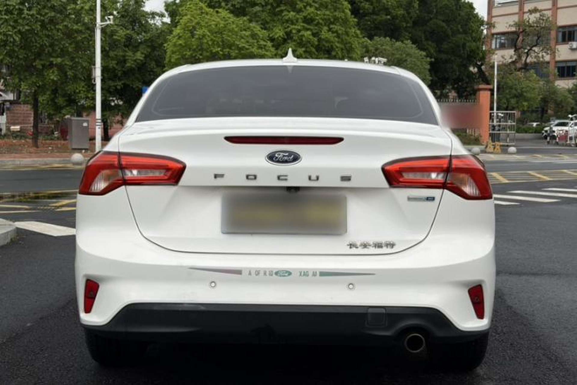 Used Ford Focus 2019 Sedan EcoBoost 180 Automatic Trend Edition Exterior 3