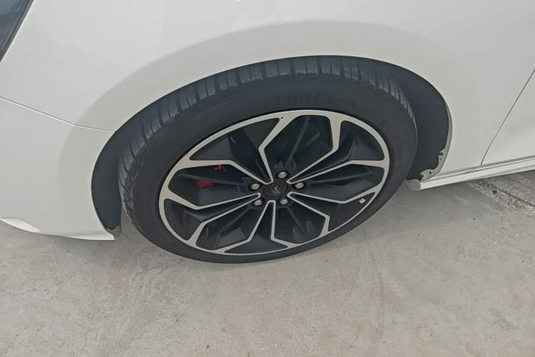 Used Ford Focus 2019 Sedan EcoBoost 180 Automatic ST Line Exterior 4