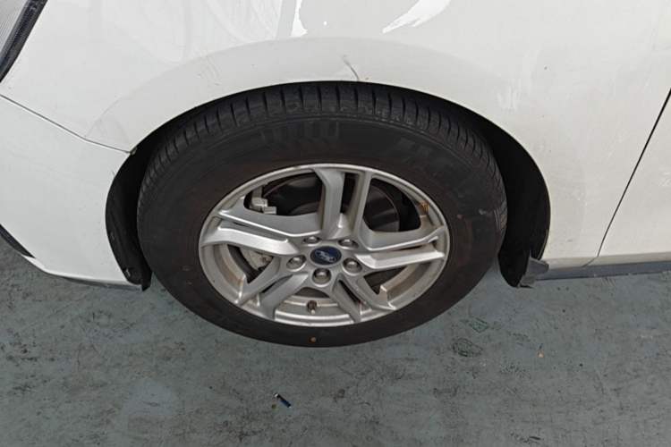 Used Ford Focus 2019 Hatchback 1.5L Automatic Sharp Edition China V Standard Exterior 4