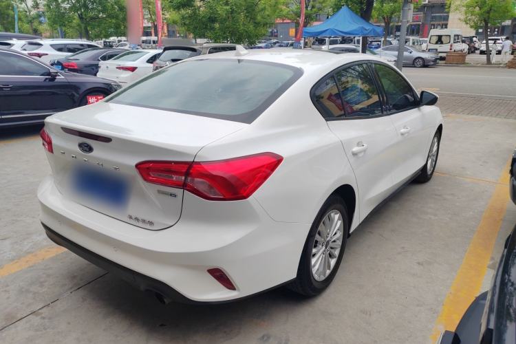 Used Ford Focus 2019 Sedan EcoBoost 125 Automatic Trendy Model China V Standard Exterior 6