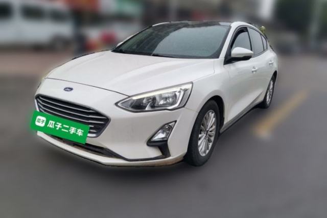 Ojetý Ford Focus 2019 Sedan EcoBoost 180 Automatic Trend Edition