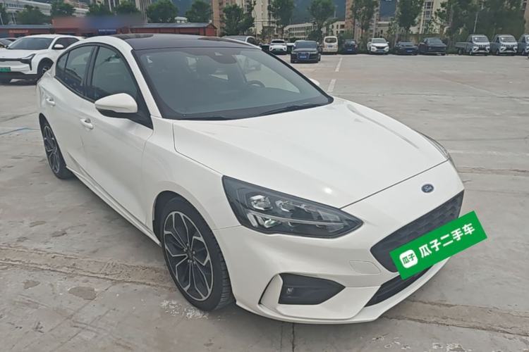 Used Ford Focus 2019 Sedan EcoBoost 180 Automatic ST Line Front Right 45 Deg