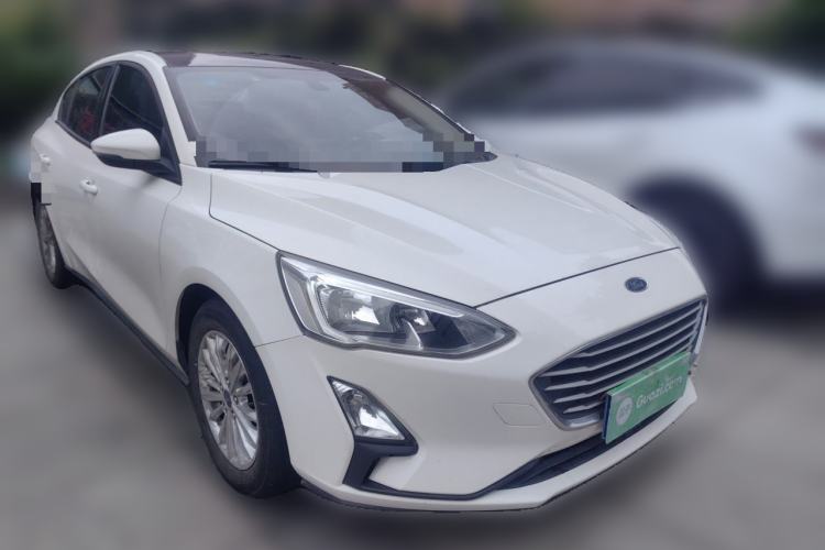 Used Ford Focus 2019 Sedan EcoBoost 180 Automatic Trend Edition Front Right 45 Deg