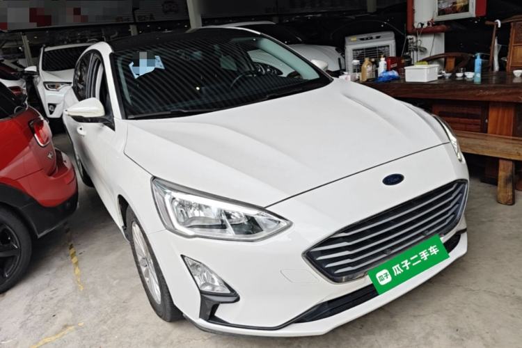 Used Ford Focus 2019 Sedan EcoBoost 125 Automatic Trendy Model China VI Standard Front Right 45 Deg