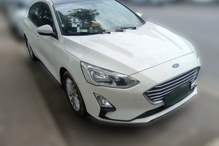 Used Ford Focus 2019 Hatchback EcoBoost 180 Automatic Trendy Model Front Right 45 Deg