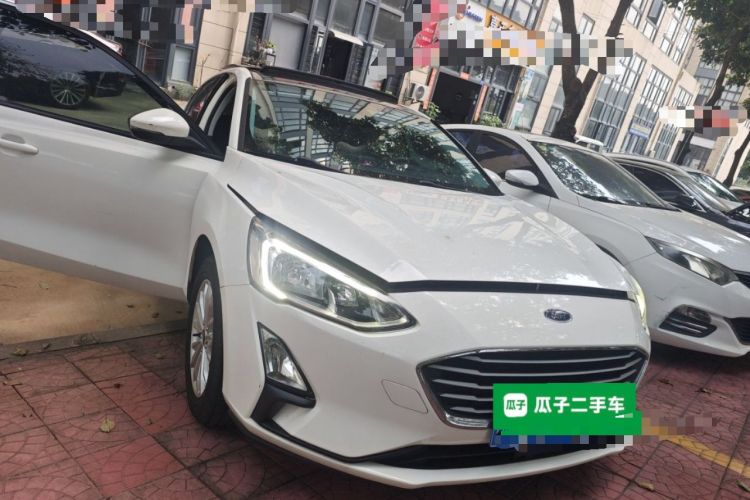 Used Ford Focus 2019 Hatchback EcoBoost 180 Automatic Trendy Model Front Right 45 Deg