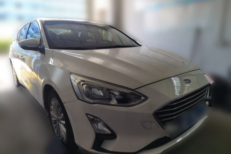 Used Ford Focus 2019 Sedan EcoBoost 180 Automatic Trend Edition Front Right 45 Deg
