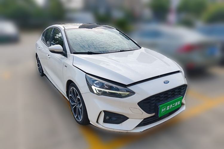 Used Ford Focus 2019 Sedan EcoBoost 180 Automatic ST Line Front Right 45 Deg