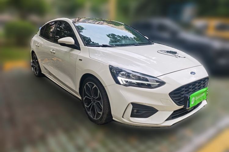 Used Ford Focus 2019 Sedan EcoBoost 180 Automatic ST Line Front Right 45 Deg