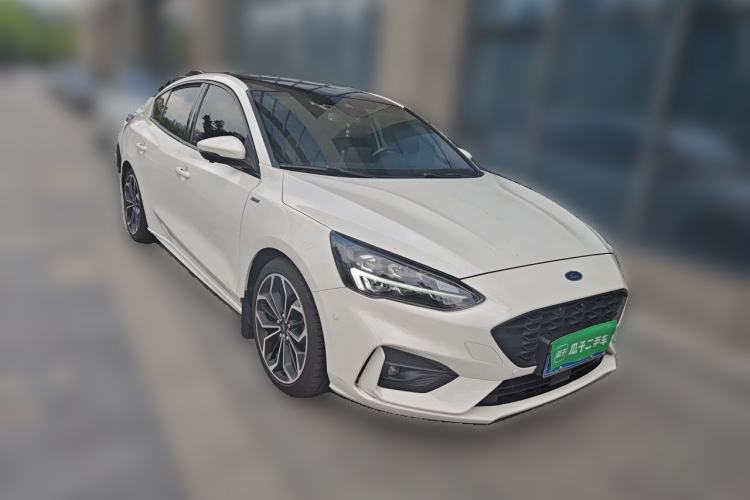 Used Ford Focus 2019 Sedan EcoBoost 180 Automatic ST Line Front Right 45 Deg