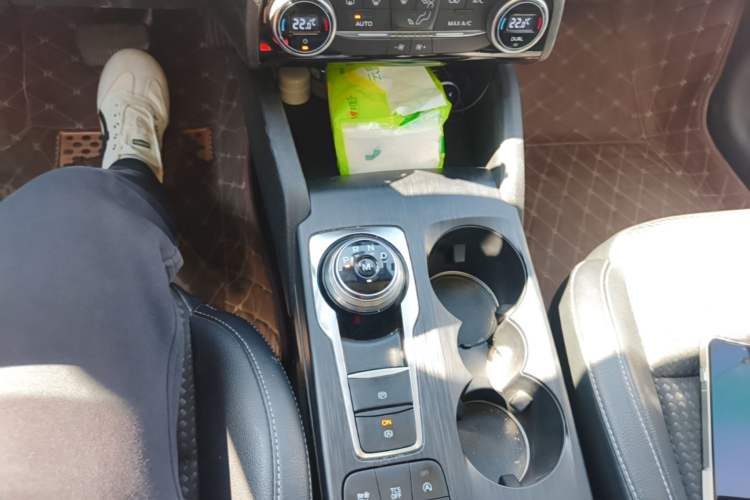 Used Ford Focus 2019 Hatchback EcoBoost 180 Automatic Trendy Model Gear Lever