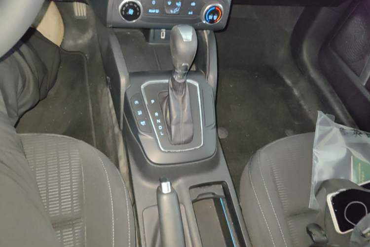 Used Ford Focus 2019 Sedan 1.5L Automatic FENGYUE Model China V Standard Gear Lever