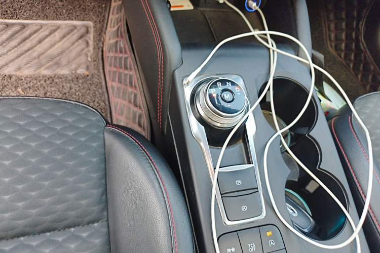 Used Ford Focus 2019 Sedan EcoBoost 180 Automatic ST Line Gear Lever
