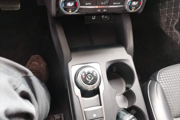 Used Ford Focus 2019 Sedan EcoBoost 125 Automatic Trendy Model China V Standard Gear Lever