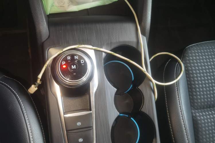 Used Ford Focus 2019 Sedan EcoBoost 180 Automatic Trend Edition Gear Lever