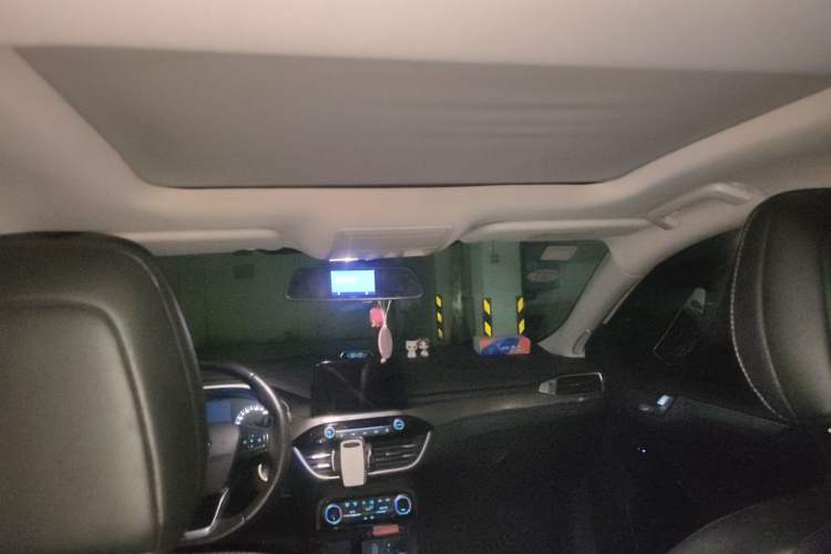 Used Ford Focus 2019 Hatchback EcoBoost 180 Automatic Trendy Model Headliner