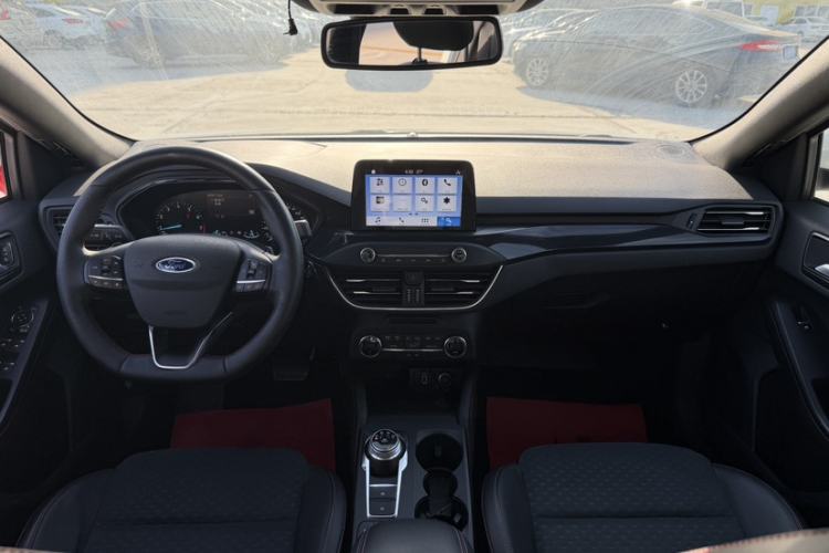 Used Ford Focus 2019 Sedan EcoBoost 180 Automatic ST Line Interior 4