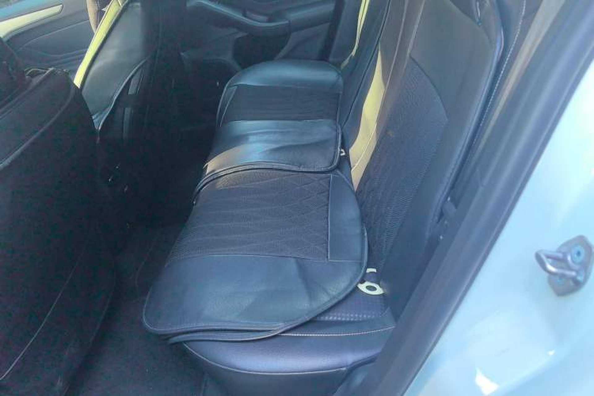 Used Ford Focus 2019 Two-Door EcoBoost 125 Automatic Trendy Model China V Standard Interior 4