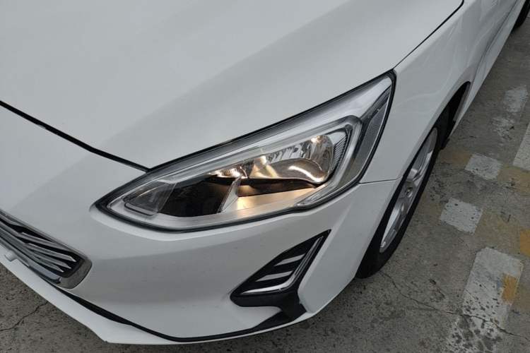 Used Ford Focus 2019 Hatchback 1.5L Automatic Sharp Edition China V Standard Left Front Headlight