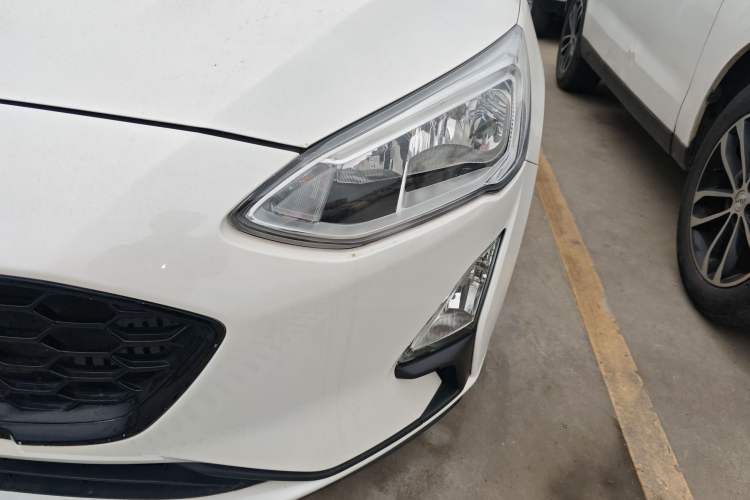 Used Ford Focus 2019 Hatchback EcoBoost 180 Automatic Trendy Model Left Front Headlight