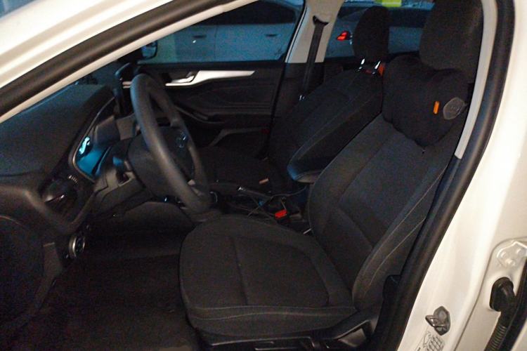 Used Ford Focus 2019 Sedan 1.5L Automatic FENGYUE Model China V Standard Left Front Seat