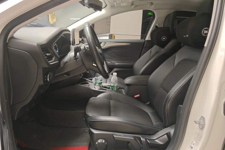 Used Ford Focus 2019 Hatchback EcoBoost 180 Automatic Trendy Model Left Front Seat
