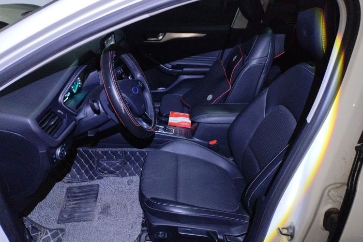 Used Ford Focus 2019 Hatchback EcoBoost 180 Automatic Trendy Model Left Front Seat