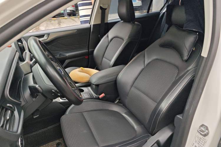 Used Ford Focus 2019 Hatchback EcoBoost 180 Automatic Trendy Model Left Front Seat