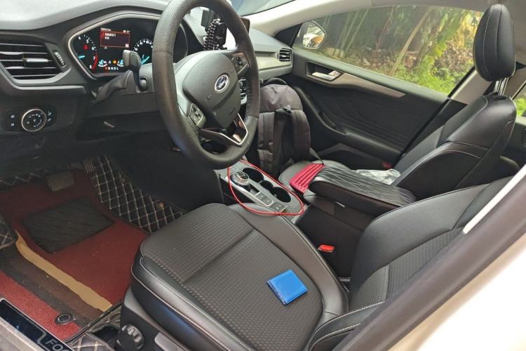 Used Ford Focus 2019 Two-Door EcoBoost 125 Automatic Trendy Model China V Standard Left Front Seat