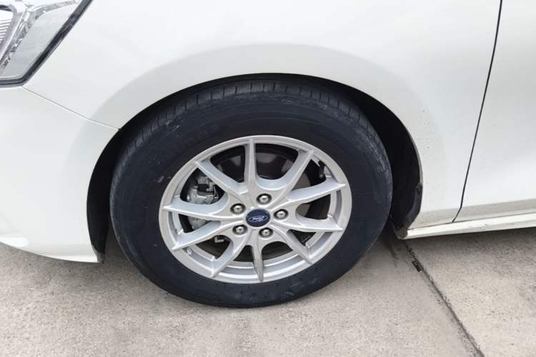 Used Ford Focus 2019 Hatchback 1.5L Automatic Fengeyue Model China VI Standard Left Front Wheel Hub