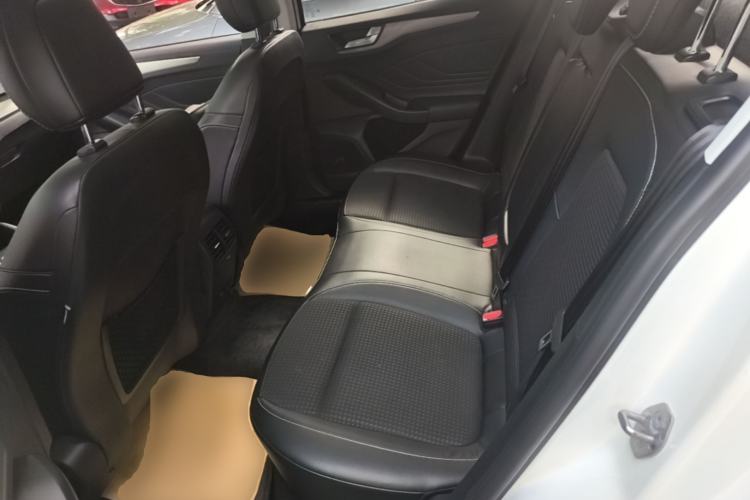 Used Ford Focus 2019 Sedan EcoBoost 125 Automatic Trendy Model China V Standard Left Rear Seat