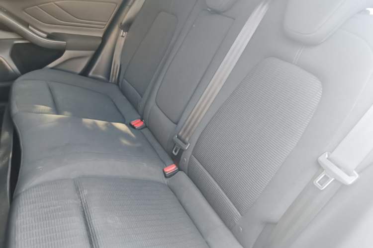 Used Ford Focus 2019 Hatchback 1.5L Automatic Sharp Edition China V Standard Left Rear Seat