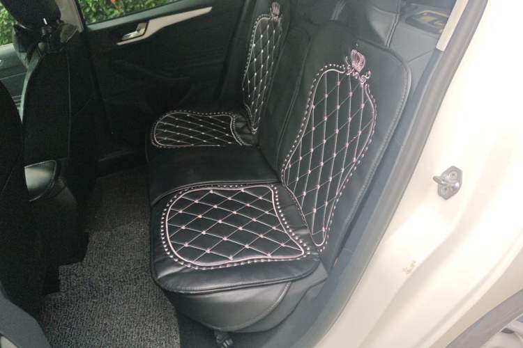 Used Ford Focus 2019 Hatchback 1.5L Automatic Fengeyue Model China VI Standard Left Rear Seat