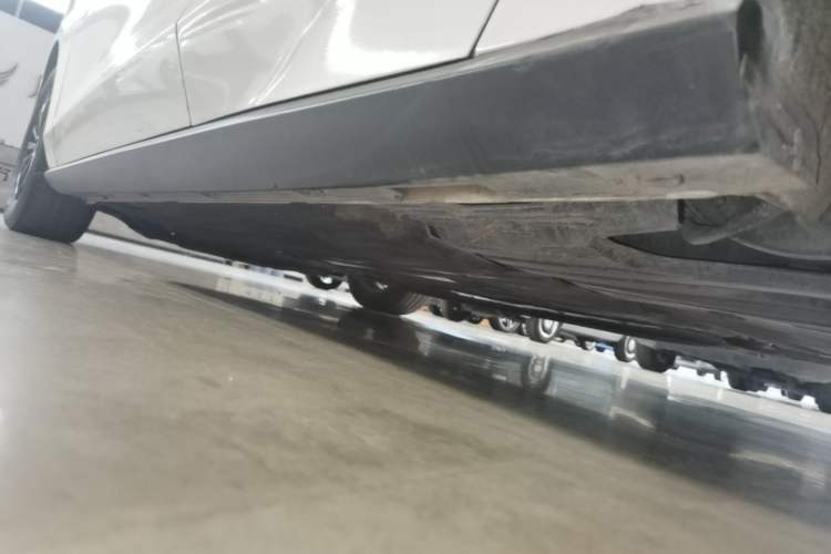 Used Ford Focus 2019 Sedan EcoBoost 180 Automatic Trend Edition Left Side Sill