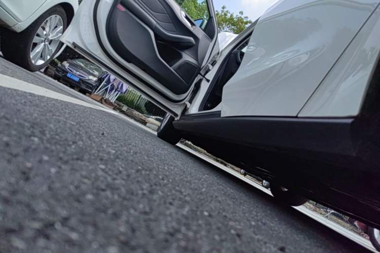Used Ford Focus 2019 Hatchback EcoBoost 180 Automatic Trendy Model Left Side Sill