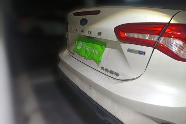 Used Ford Focus 2019 Sedan EcoBoost 180 Automatic Titanium Edition Rear