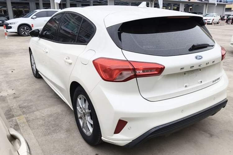 Used Ford Focus 2019 Hatchback 1.5L Automatic Fengeyue Model China VI Standard Rear Left 45 Deg