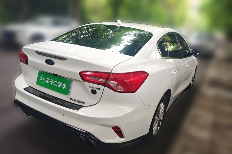 Used Ford Focus 2019 Sedan EcoBoost 180 Automatic Trend Edition Rear Right 45 Deg